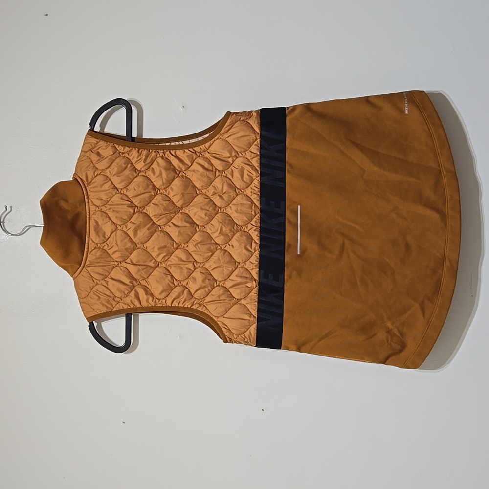 Nike Women' Aerolayer Running Vest - Picture 2 of 3